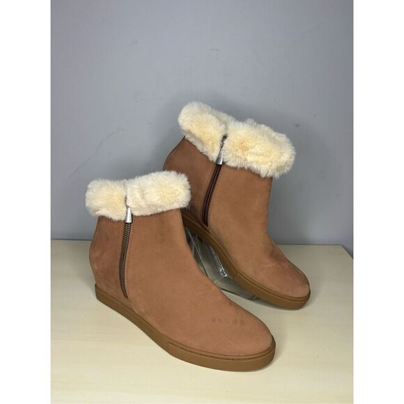 Linea Paolo Women's Flossie Wedge Suede Side Zip Faux Fur Cuff Bootie Tan Sz 10M - Picture 1 of 8